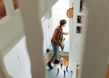 How to Choose the Right Assisted Living Community for Your Loved Ones