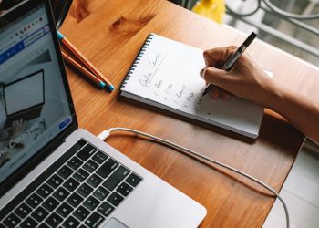 Enhancing Professional Skills with Flexible Online Counselling Courses