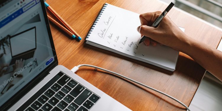 Enhancing Professional Skills with Flexible Online Counselling Courses